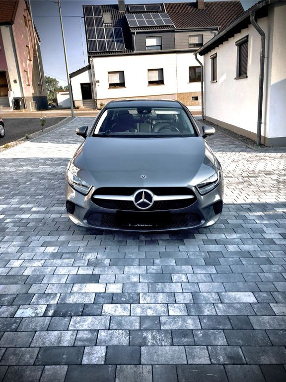 Image of Mercedes-Benz A 180