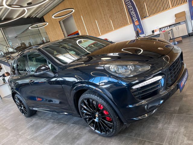 Porsche Cayenne Turbo *PANO*VOLLLEDER*KAMERA*TOTASSIST*