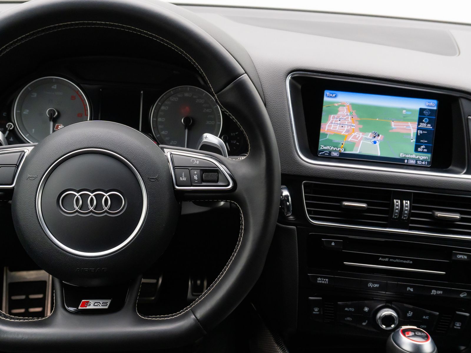 Fahrzeugabbildung Audi SQ5 3.0 TDI quattro Kamera Navi+ Xenon Sport