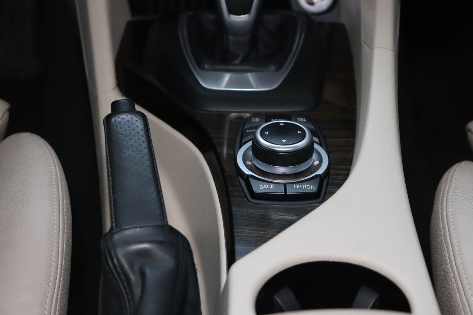 Fahrzeugabbildung BMW X1 xDrive28i * Pano * Leder * Xenon