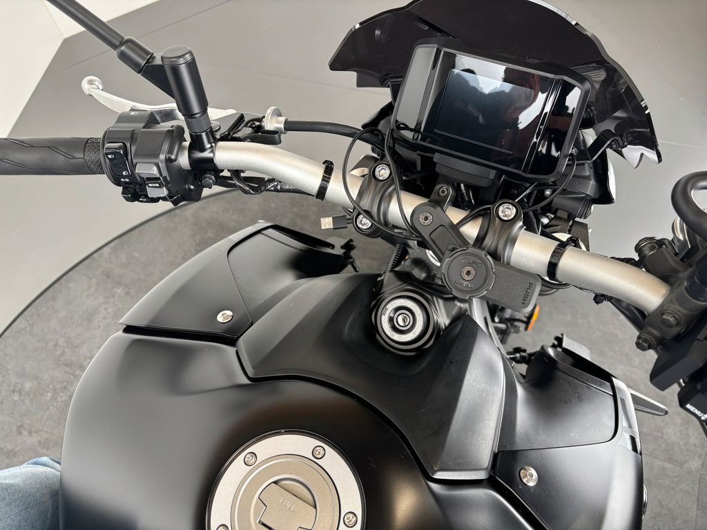 Fahrzeugabbildung Yamaha MT-09 *1. HAND *TOP-ZUSTAND *4450 KM !