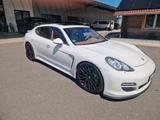 Porsche Panamera 4S S Techart Auspuffanlage  - Porsche Panamera: Weiß