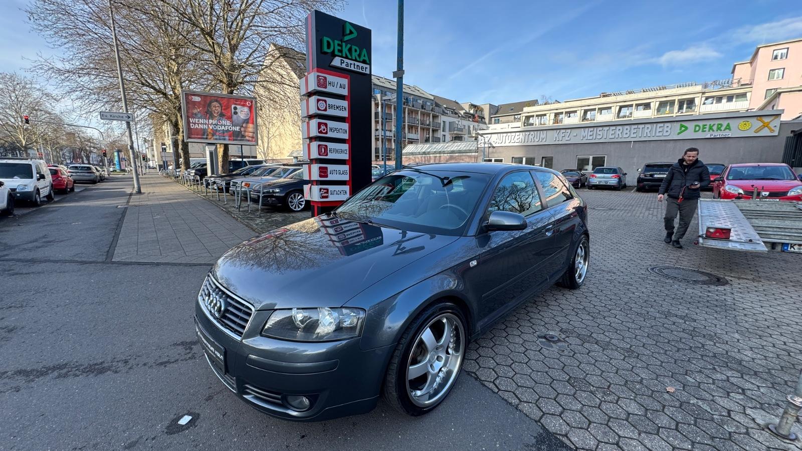 Audi A3 1.9 TDI Attraction  2-HAND KLIMA ALU TÜV NEU