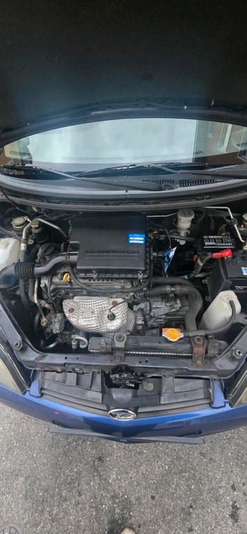 Daihatsu YRV