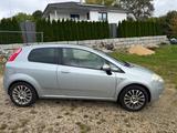Fiat Punto 1.4 8V Dynamic - Fiat Punto Dynamic mit Benzin-Antrieb