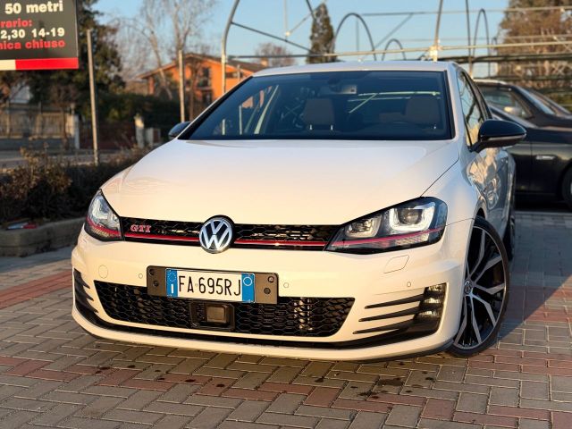 Volkswagen Golf GTI Performance 2.0 TSI DSG 5p. 