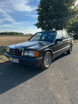 Mercedes-Benz 190E 2.6 W201 Automatik Klima H-Kennzeichen - Mercedes-Benz 190 mit Benzin-Antrieb: Limousine, mit Klimaanlage, 2.6