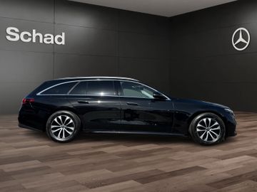 Mercedes E 200 - 4