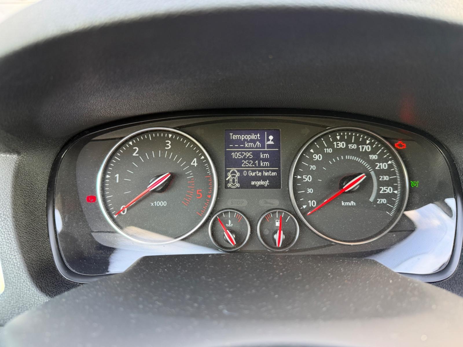 Renault Laguna 2015 — photo 9