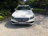 Mercedes-Benz E 400 4MATIC T AVANTGARDE Autom. AVANTGARDE - Mercedes-Benz E 400: 5 Türen