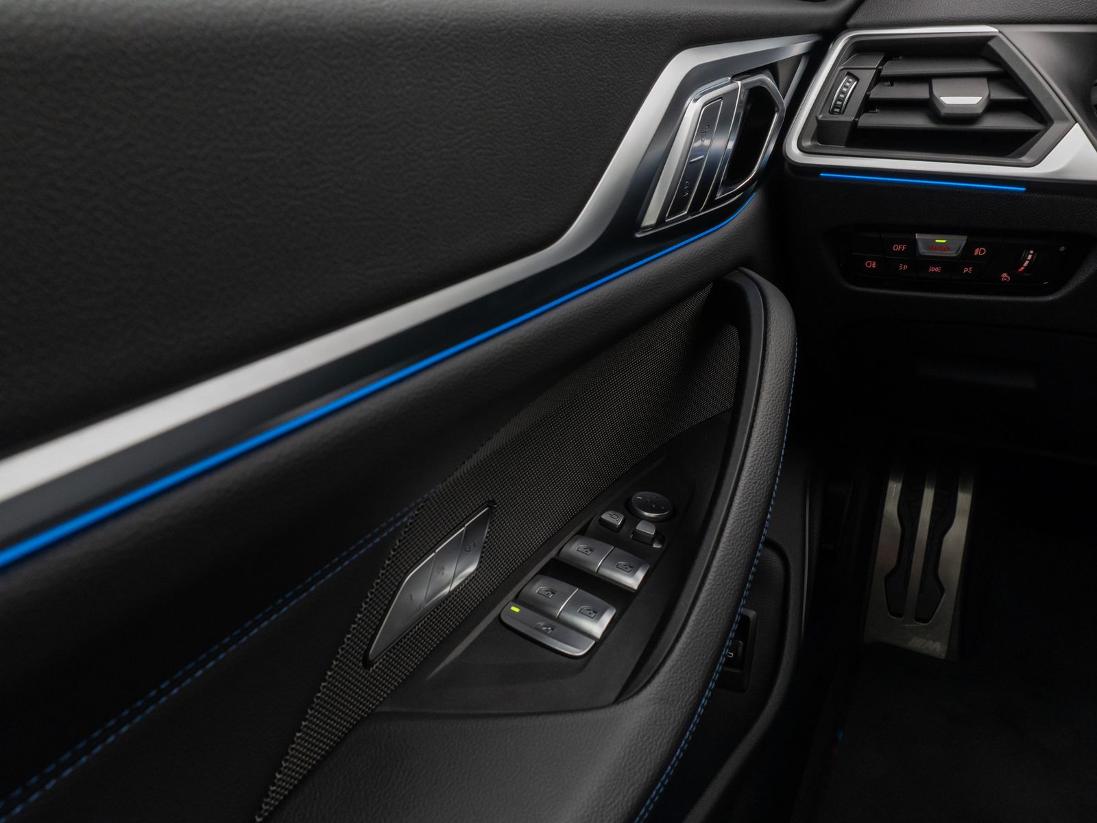 Fahrzeugabbildung BMW i4 M50 Gran Coupé Glasdach Laser 360°HUD DAB H/K