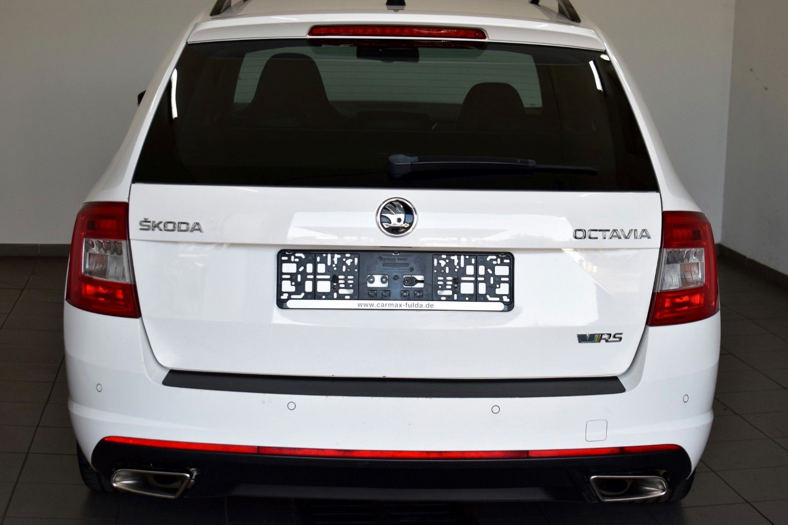 Fahrzeugabbildung SKODA Octavia Combi RS,T.Leder,Navi,BiXenon,SH,SR+WR