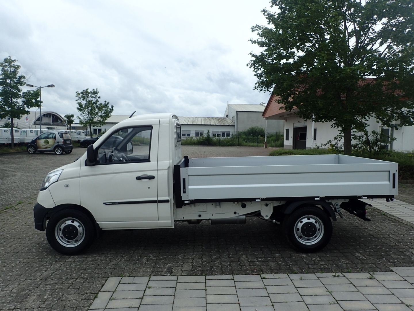 Fahrzeugabbildung Piaggio Porter NP6 Singlewheel Pick-up 2,8m Ladefläche L
