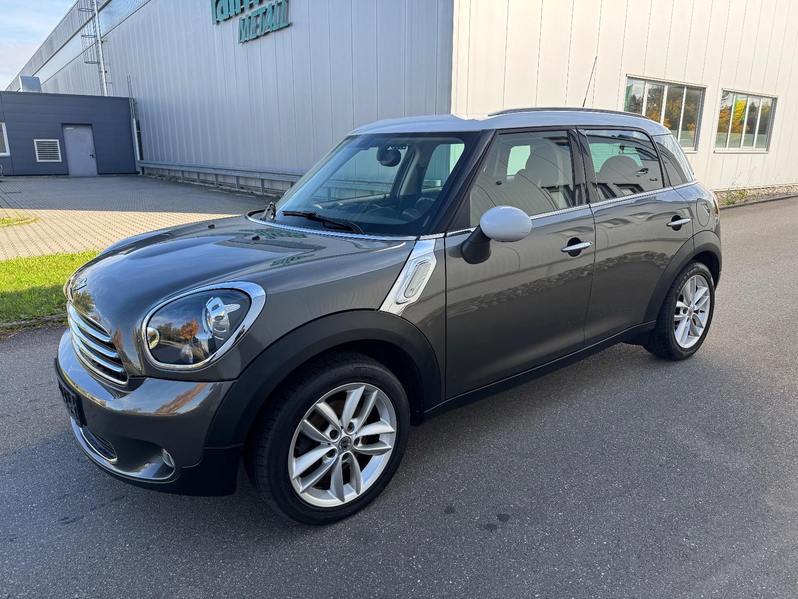 MINI Cooper Countryman 1.6 Pano Xenon MFL Tempom. PDC