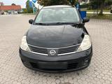 Nissan Tiida 1.6 - Nissan Tiida: 1.6