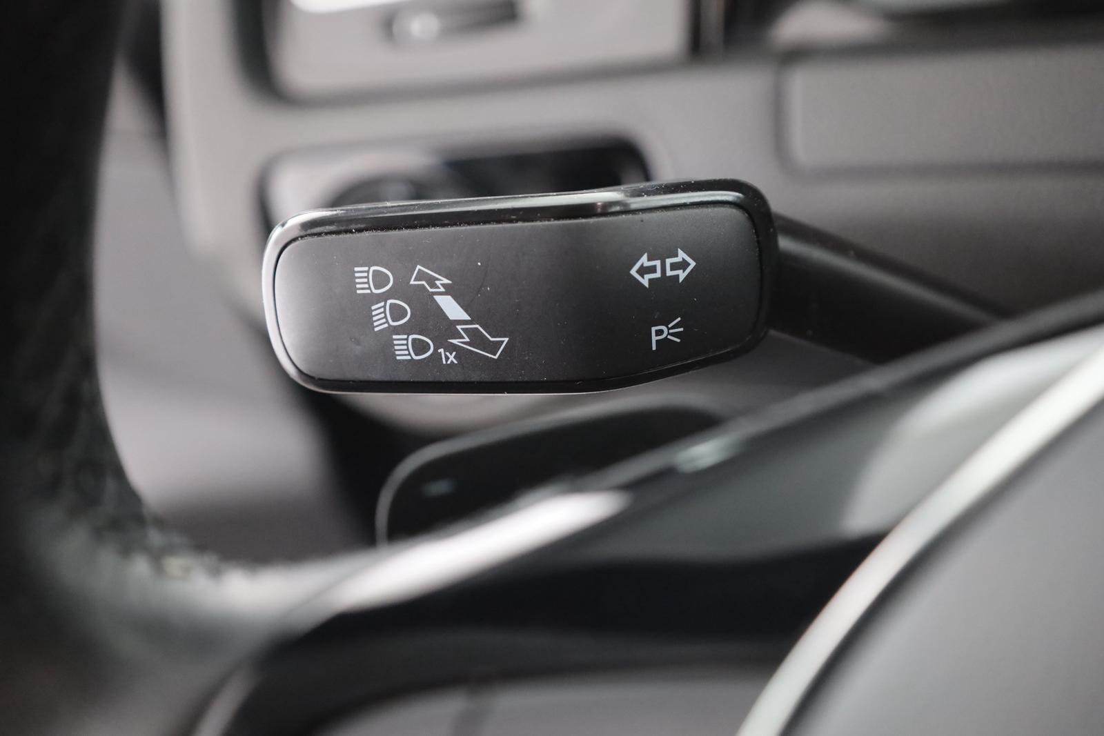 Volkswagen Golf VII Variant 1.5 TSI DSG Highline LED Navi, миниатюра 18