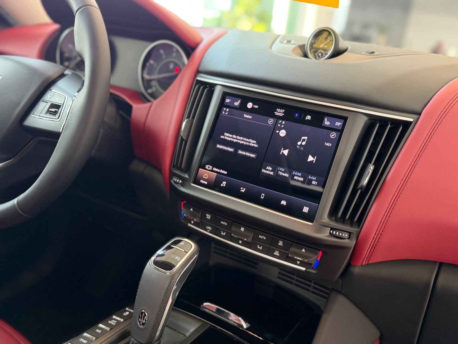 Levante GT Mild-Hybrid Soft Close Pano 21"