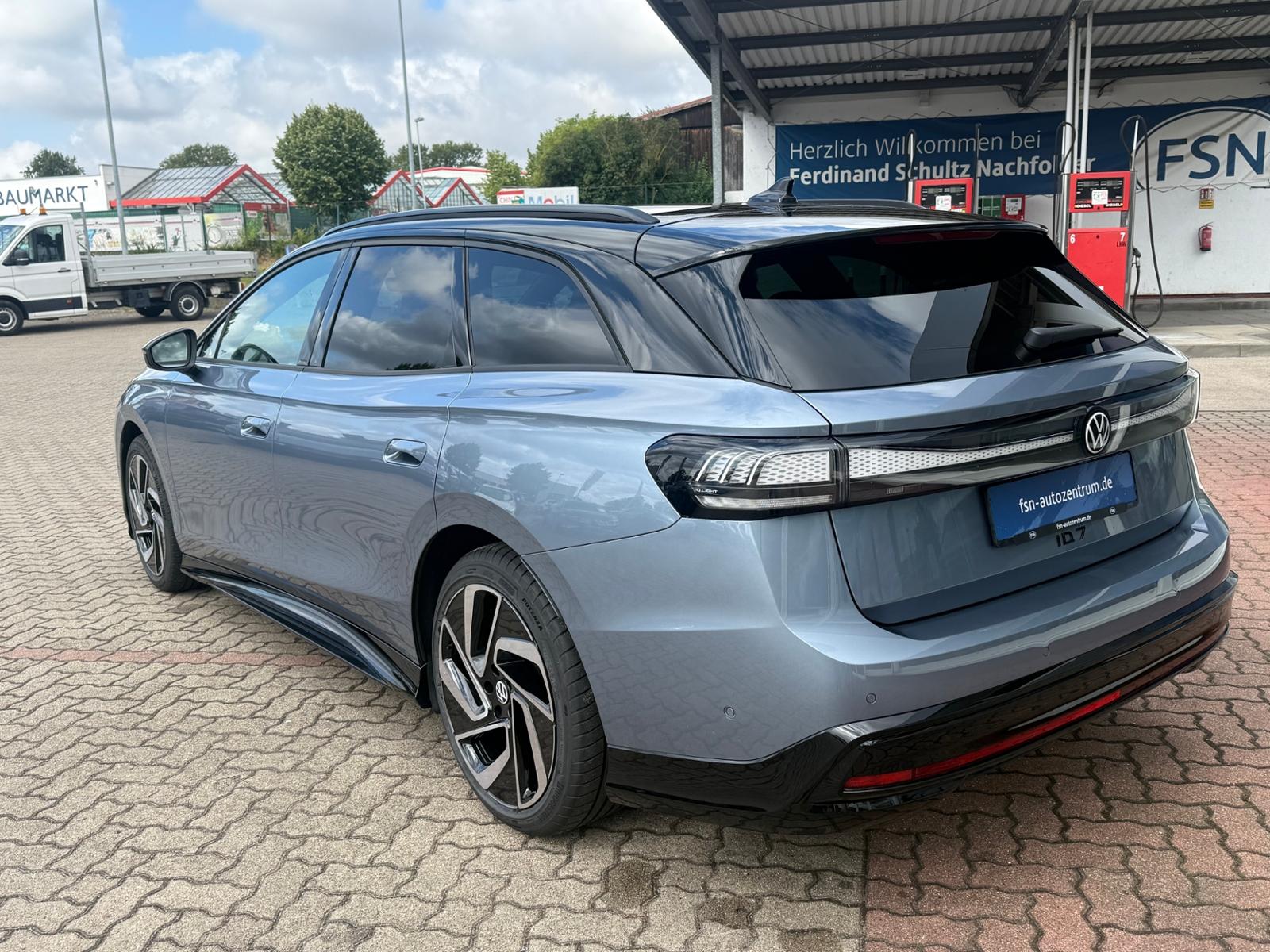 Volkswagen ID.7 Pro Matrix AHK 360° Memory/Massage EasyOpen