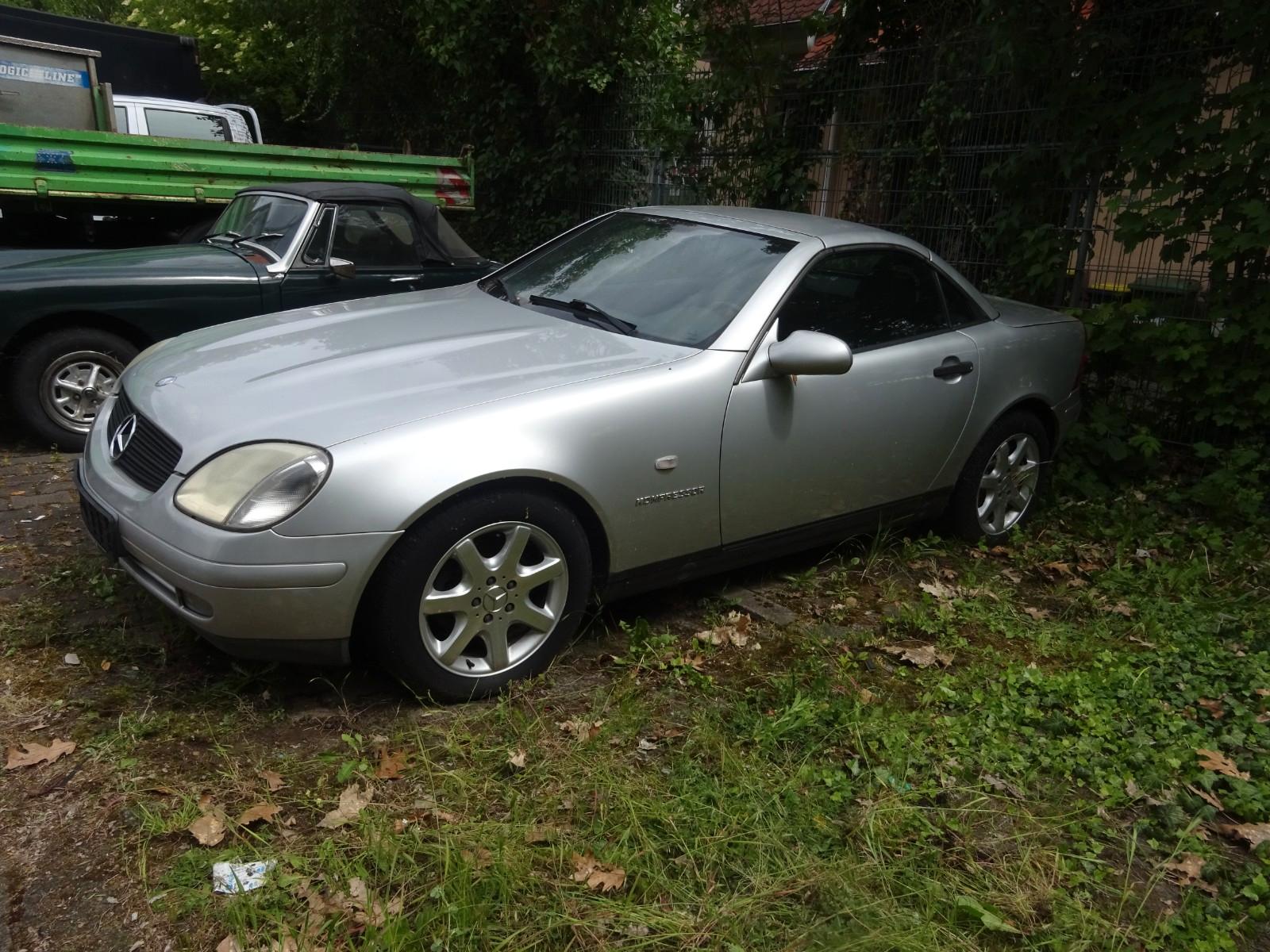 Mercedes-Benz SLK 230