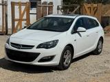 Opel Astra Sports T. 1.6 CDTI eco Sel. 81 S/S 97g... - Opel Astra: 97