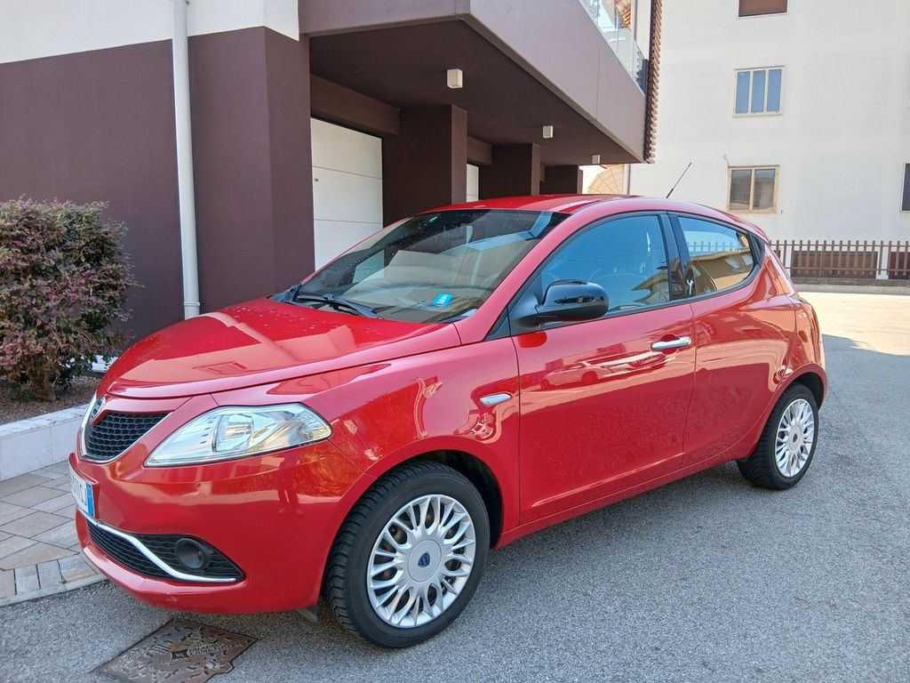 Image of Lancia Ypsilon