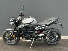 TRIUMPH Street Triple R 765 + Griffheizung + SERVICE NEU