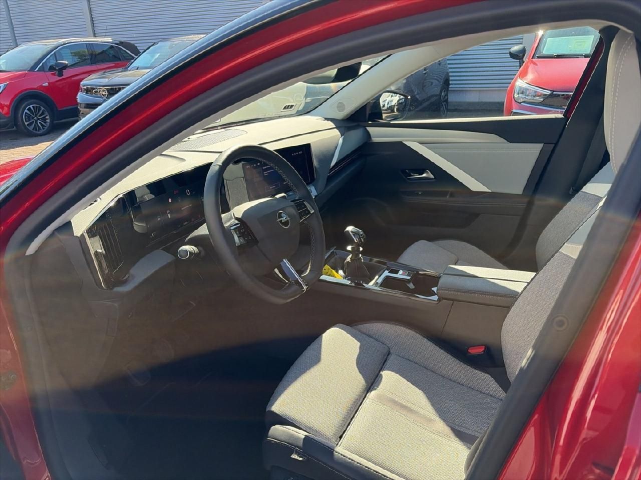 Fahrzeugabbildung Opel Astra L Lim. 1,5 Business Elegance