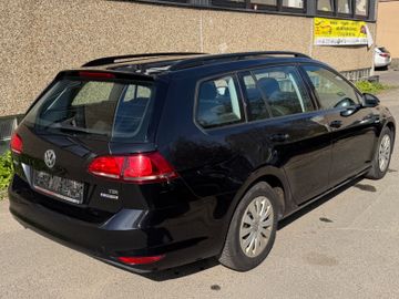 Volkswagen Golf - 3