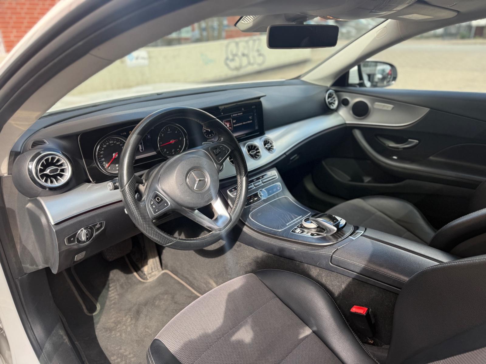 Mercedes-Benz E 220 d 4MATIC Autom.