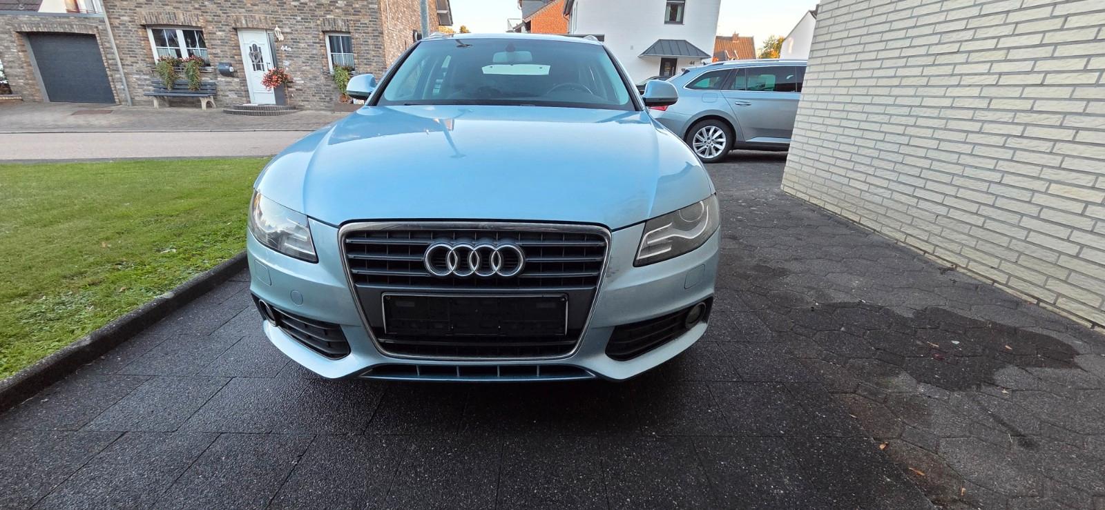 Audi A4 2008 — rear view