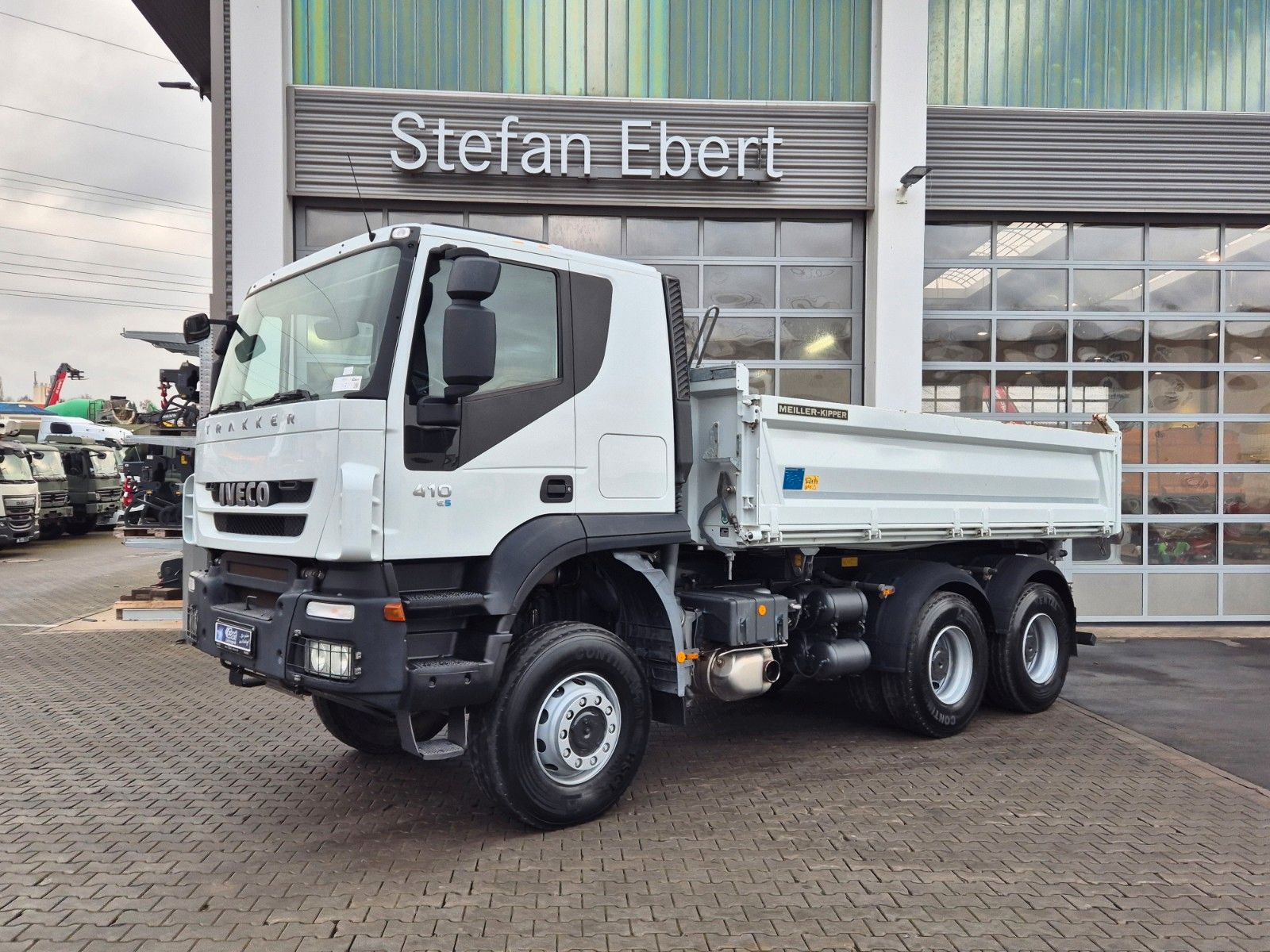 Fahrzeugabbildung Iveco Trakker AT260T41W 6x6 Meiller AHK