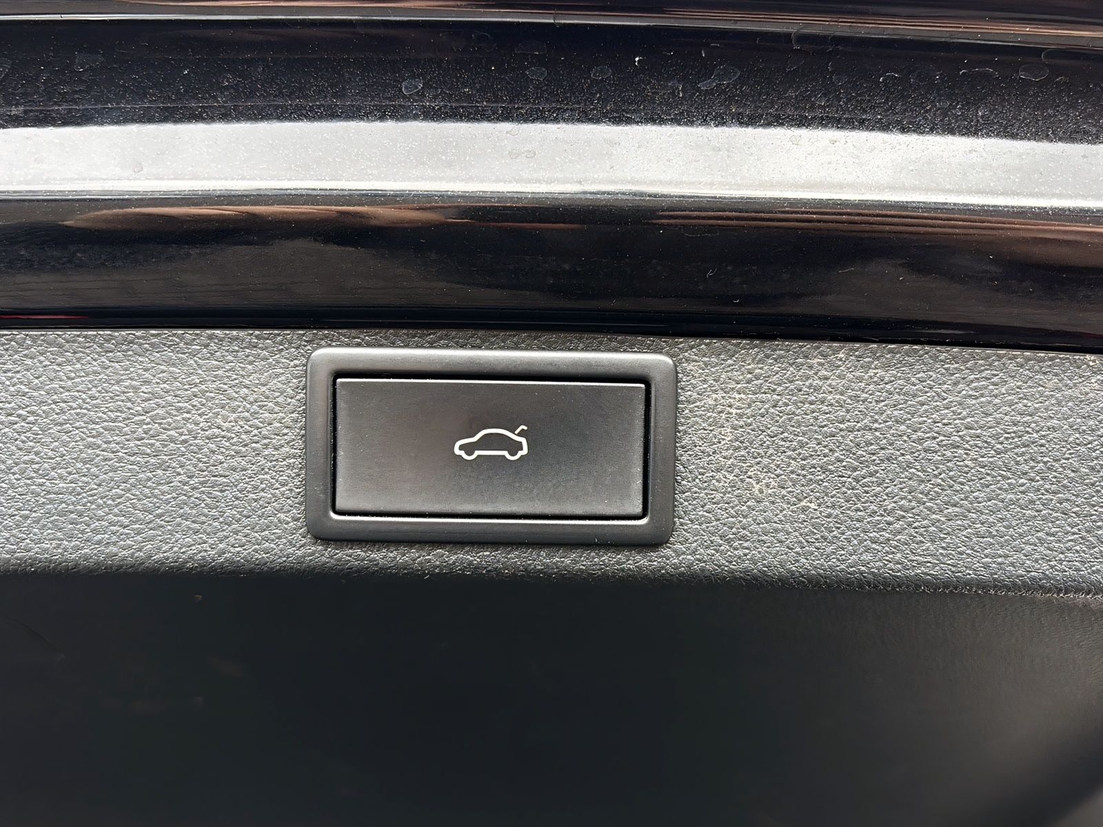 Fahrzeugabbildung SKODA Octavia 2.0 TDI HEAD UP AHK NAVI ACC PANO MEMORY