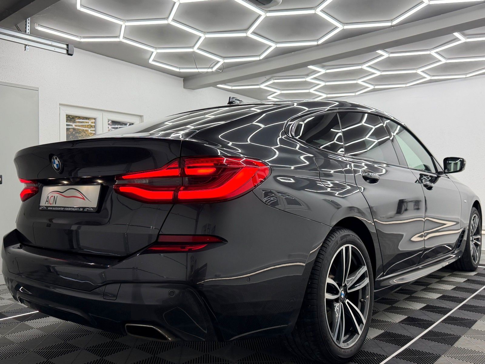 Fahrzeugabbildung BMW 630d GT xDrive M SPORT/LASER/HuD/PANO/AHK/STHZ