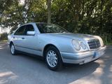 Mercedes-Benz Mercedes Benz W210 220 Diesel OM604 Saugdi... - gebrauchte Mercedes-Benz 220 aus dem Jahr 1996
