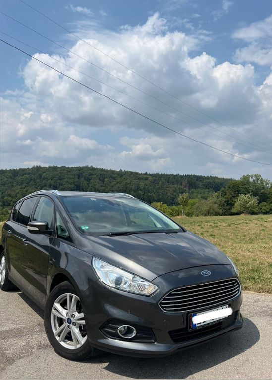 Image of Ford S-Max