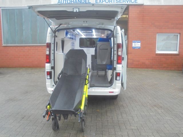 Opel Vivaro Rettungswagen / Ambulance, Träger, Klima