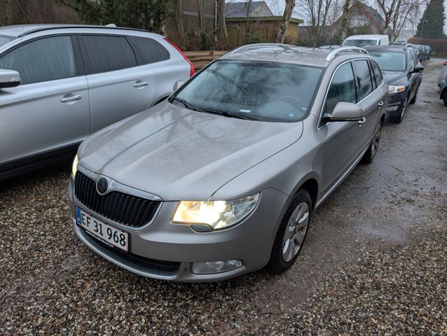 Skoda Superb 2.0 TDI Elegance Combi