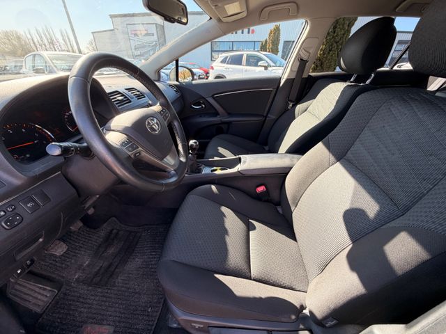 Toyota Avensis Kombi Executive EXPORT