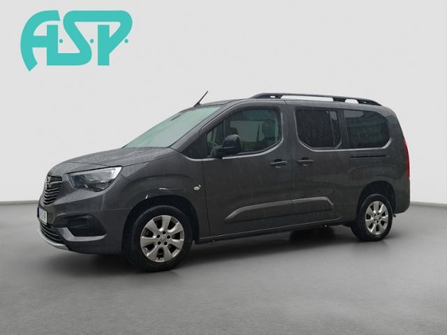 Fahrzeugabbildung Opel Combo Life E Ultimate XL Rollstuhlgerecht
