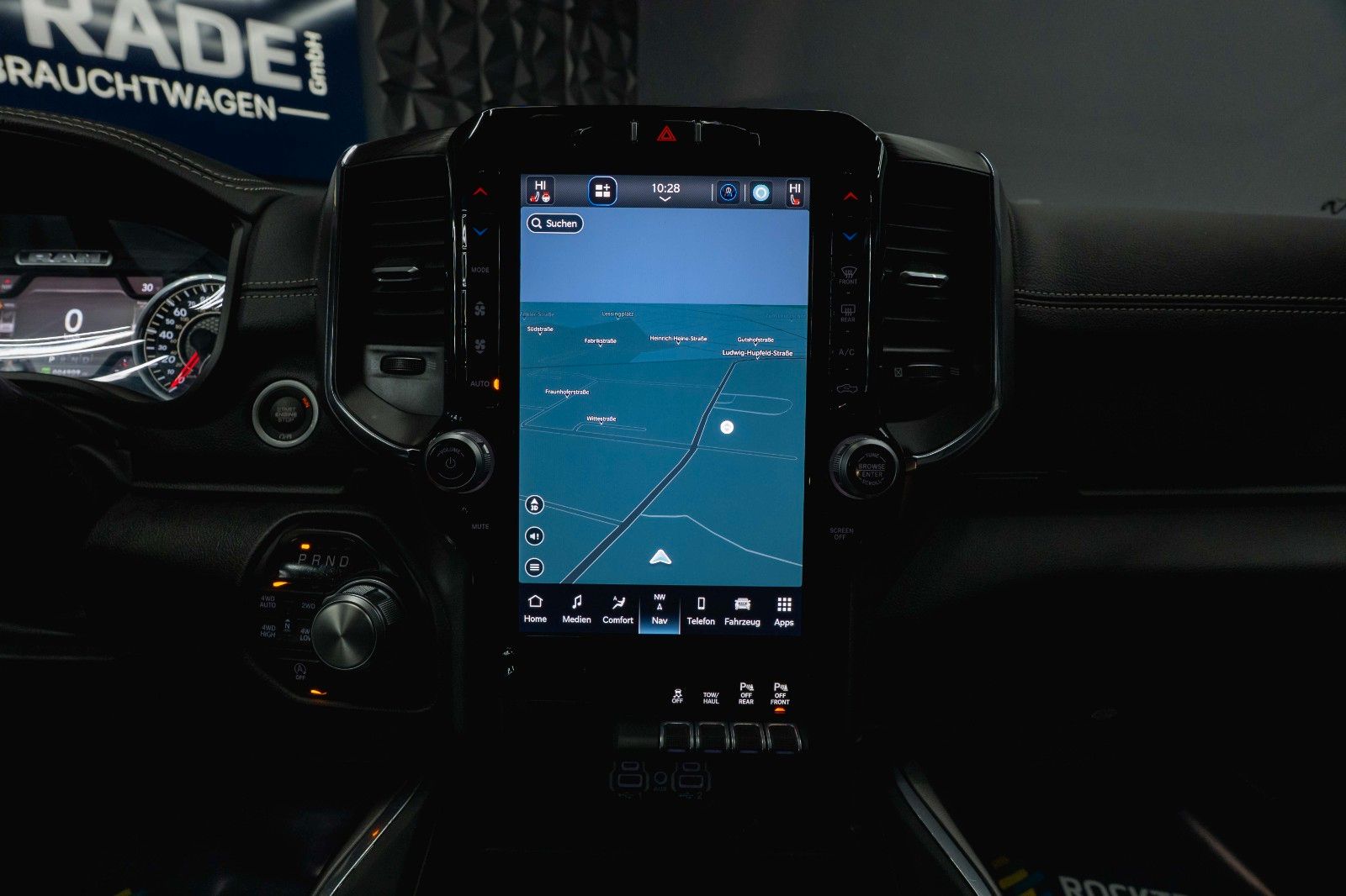 Fahrzeugabbildung Dodge RAM 5.7 V8 HEMI 4x4 LARAMIE Offroad Night LED