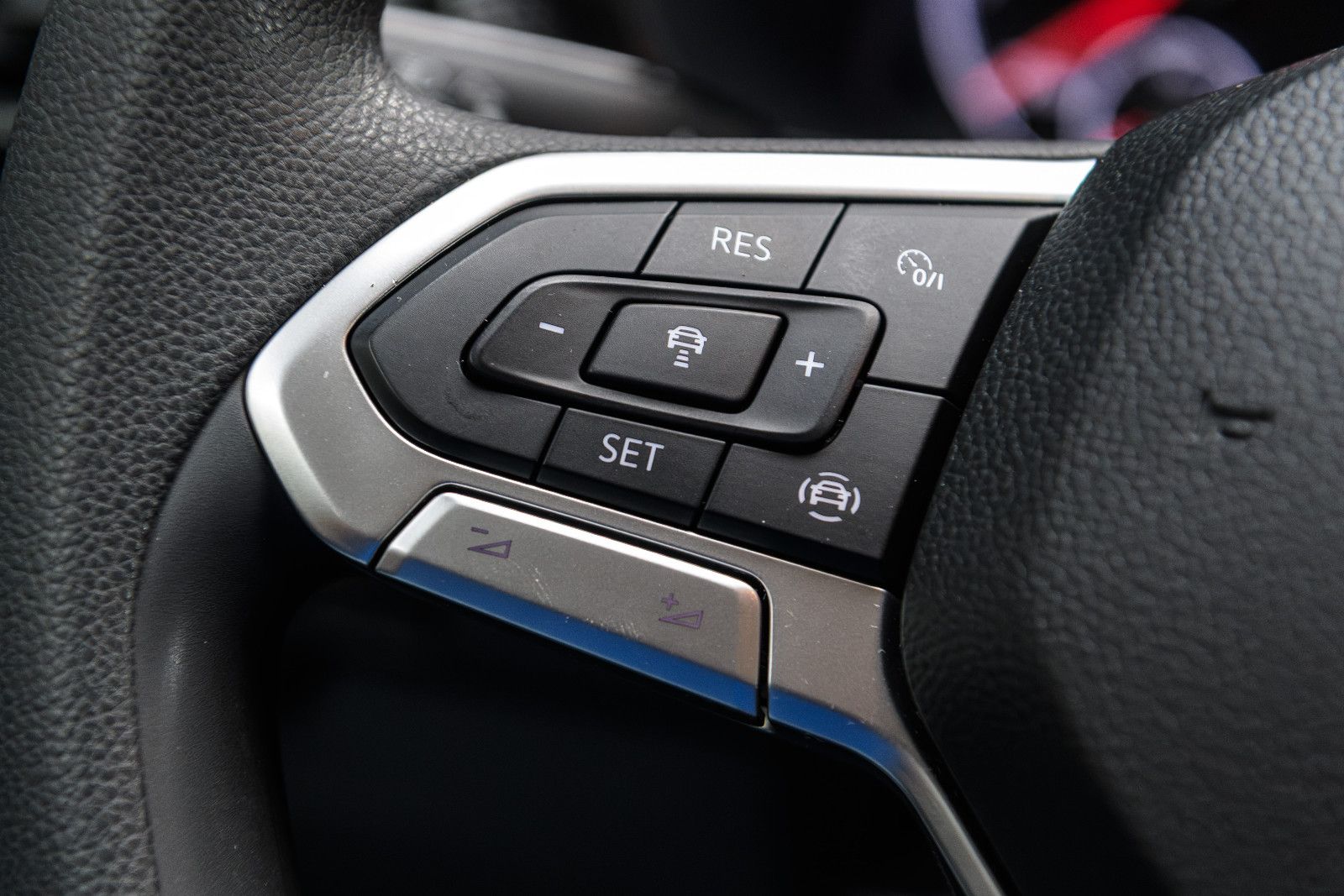 Fahrzeugabbildung Volkswagen T-Cross 1,0 DSG Life+ ACC+Kamera+Bluetooth