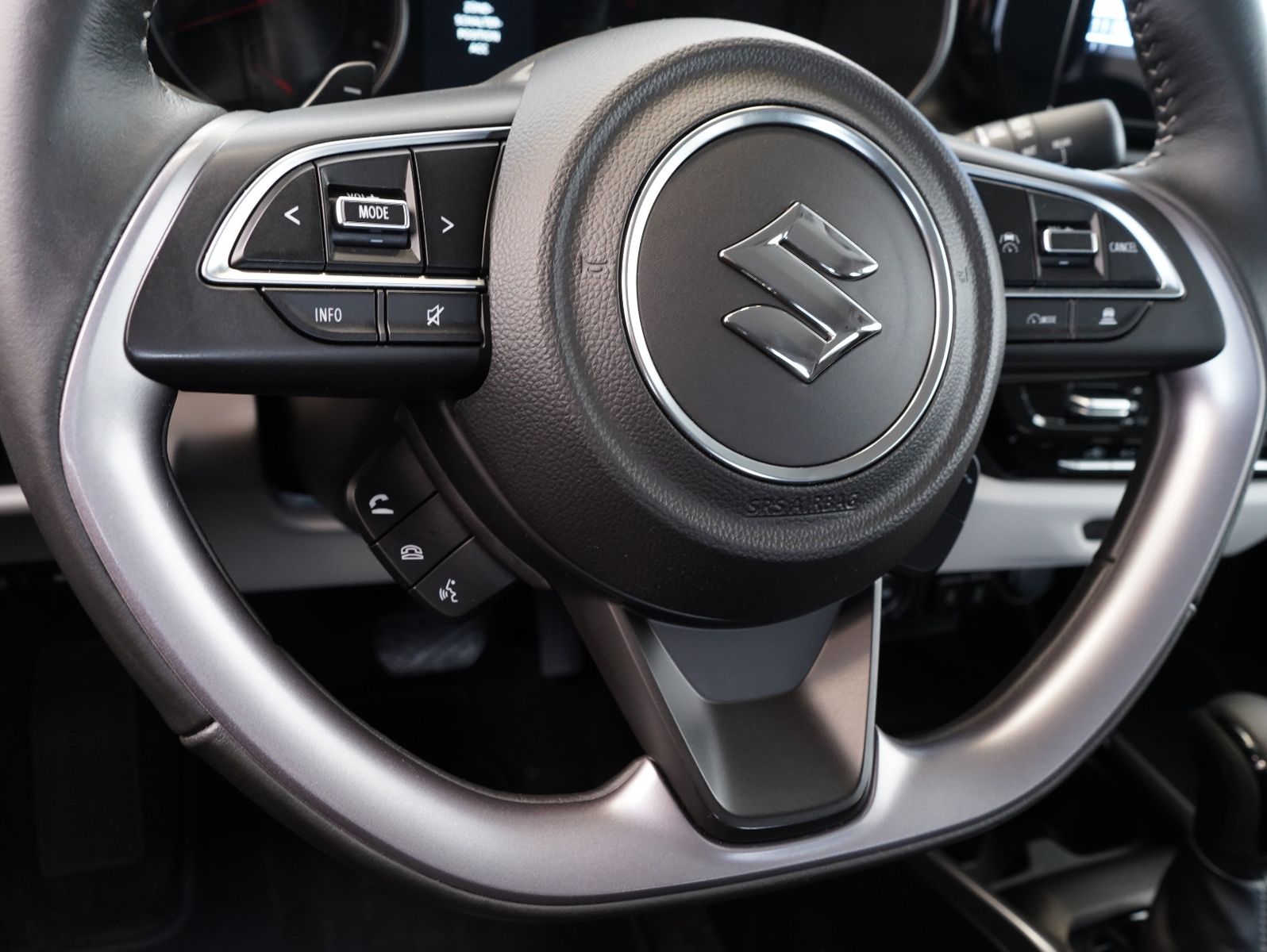 Fahrzeugabbildung Suzuki Swift 1.2 Dualjet Hybrid 61 kW Comfort+ LED/NAVI
