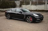Porsche Panamera Turbo Turbo - Porsche Panamera: Schwarz