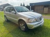 Mercedes-Benz ML 270 aus 2 Hand!!! - Mercedes-Benz ML 270 von privat