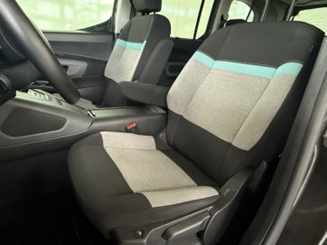 Citroën Berlingo 1.2 EAT8 KAMERA NAVI PANO SITZHZ HEADUP