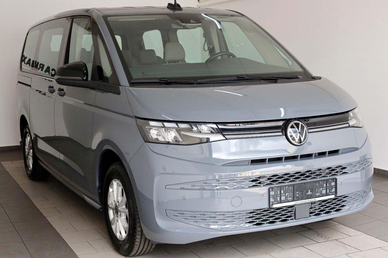 Fahrzeugabbildung Volkswagen T7 Multivan Life lang  7 Si,AppleCarplay,Keyless