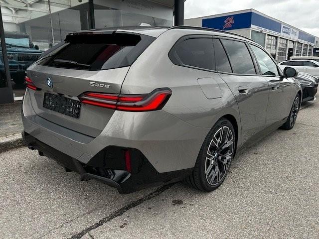 BMW 530e xDrive Touring/Pano/Bower/Assist/*UVP 93k