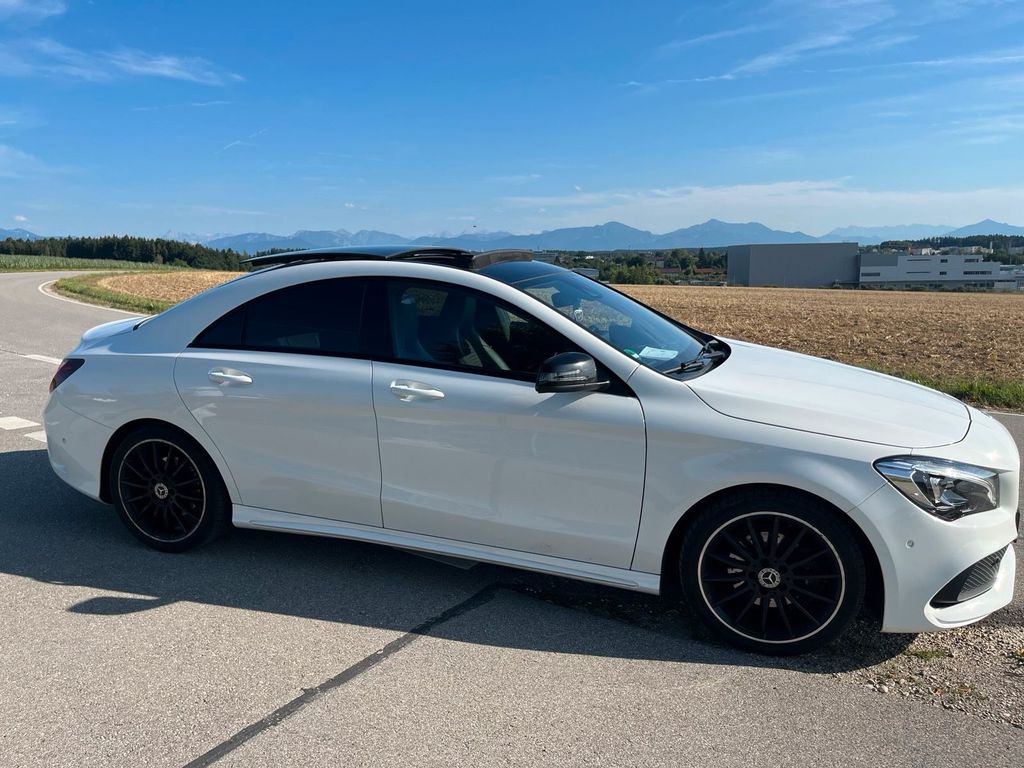 Image of Mercedes-Benz CLA 200