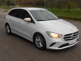 Mercedes-Benz Classe"B"200cdi,my'21(MOTORE MERCEDES)E6D-ISC - Mercedes B 200 mit Halbautomatikschaltung