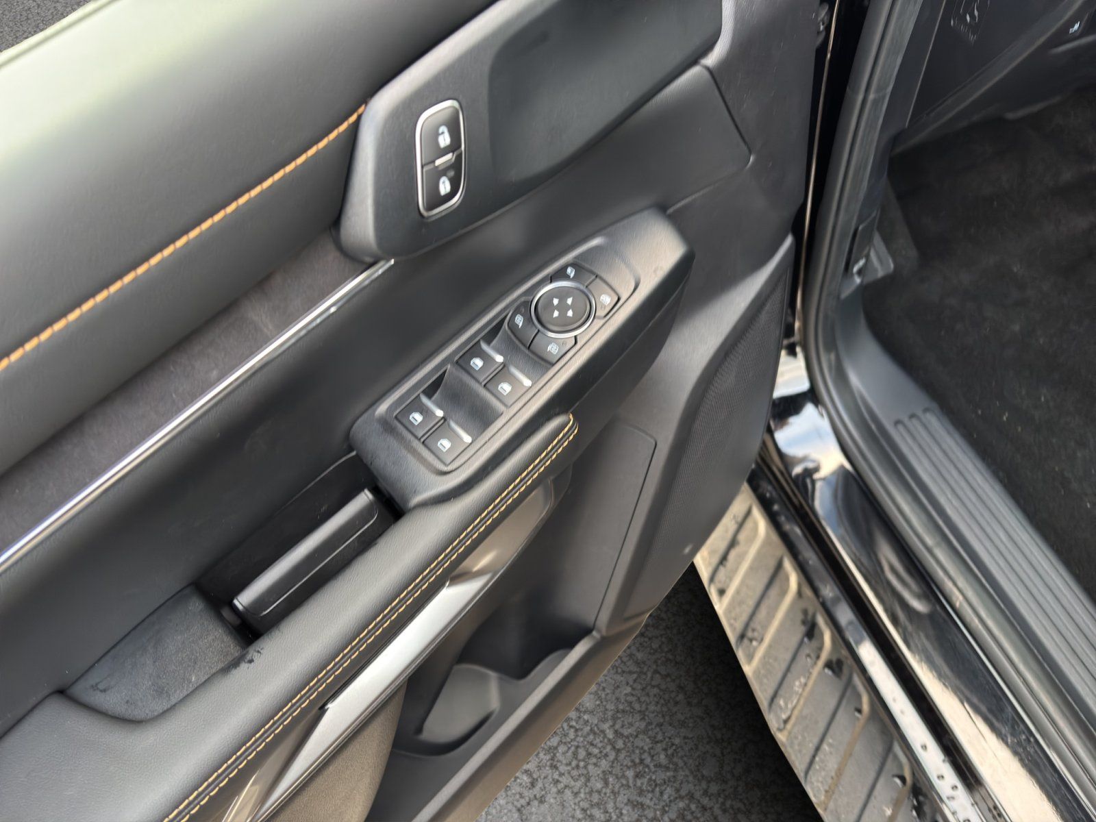 Fahrzeugabbildung Ford Ranger Plug-in-Hybrid Wildtrak e-4WD Doppelkabi